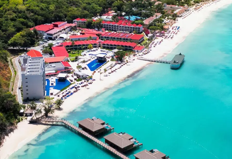 Royalton CHIC Antigua, An Autograph Collection All-Inclusive Resort — Beach