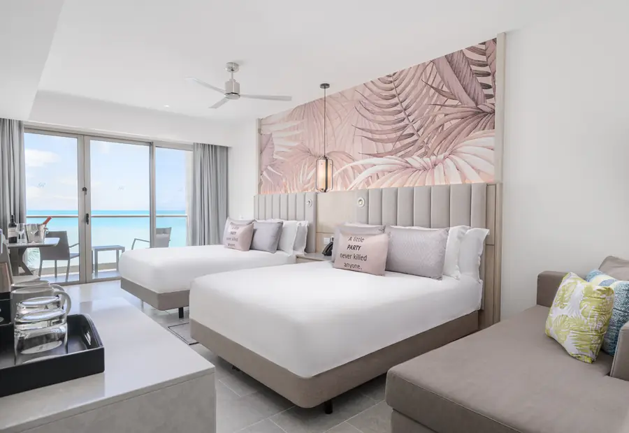 Presidential Beachfront One-Bedroom Suite — Beachfront Presidential Suite